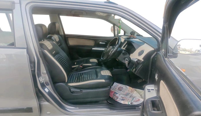 2018 Maruti Wagon R 1.0 LXI CNG, CNG, Manual, 84,687 km, interior