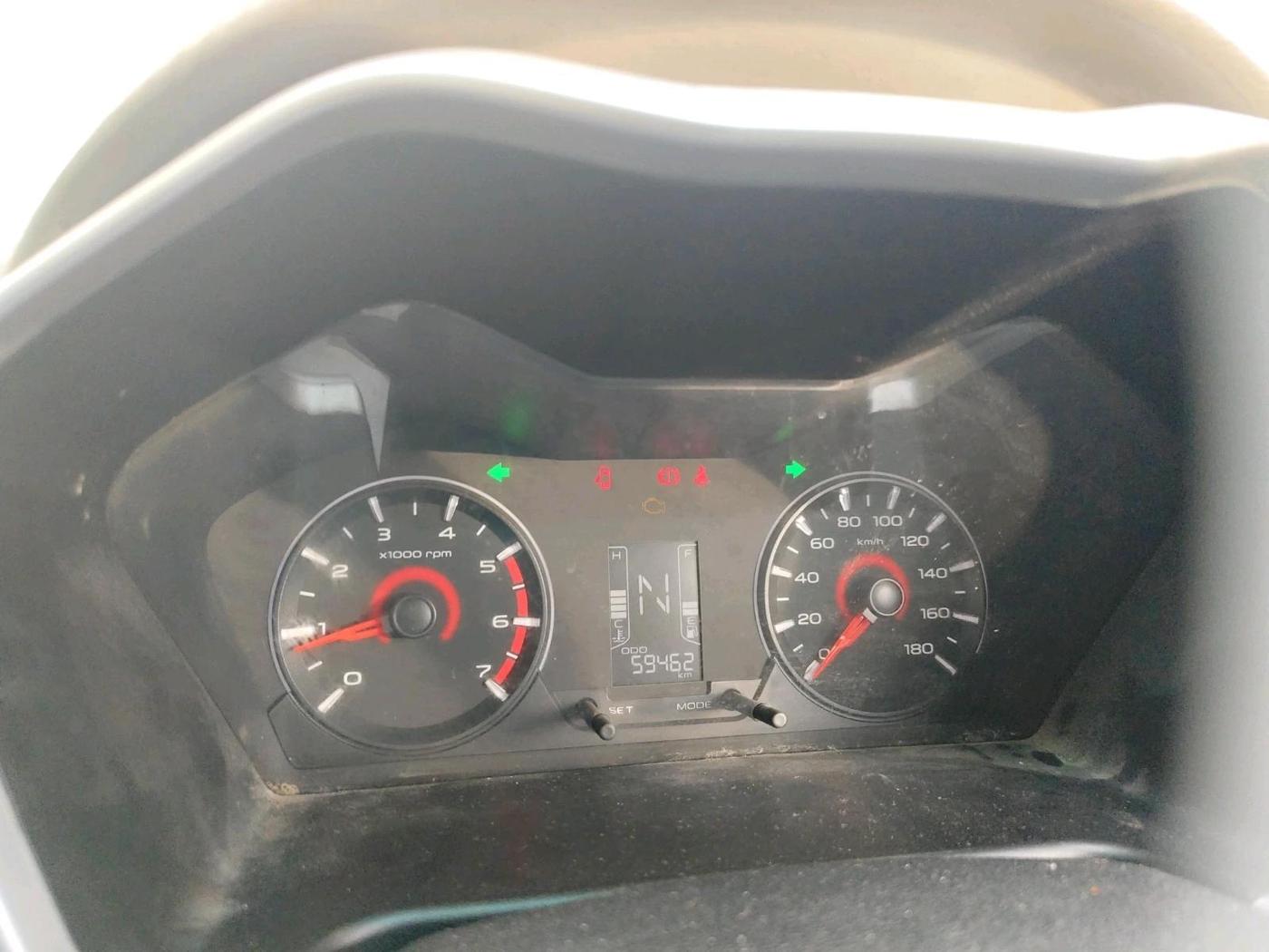 2016 Mahindra Kuv100 K6 6 STR, Petrol, Manual, 59,462 km, interior