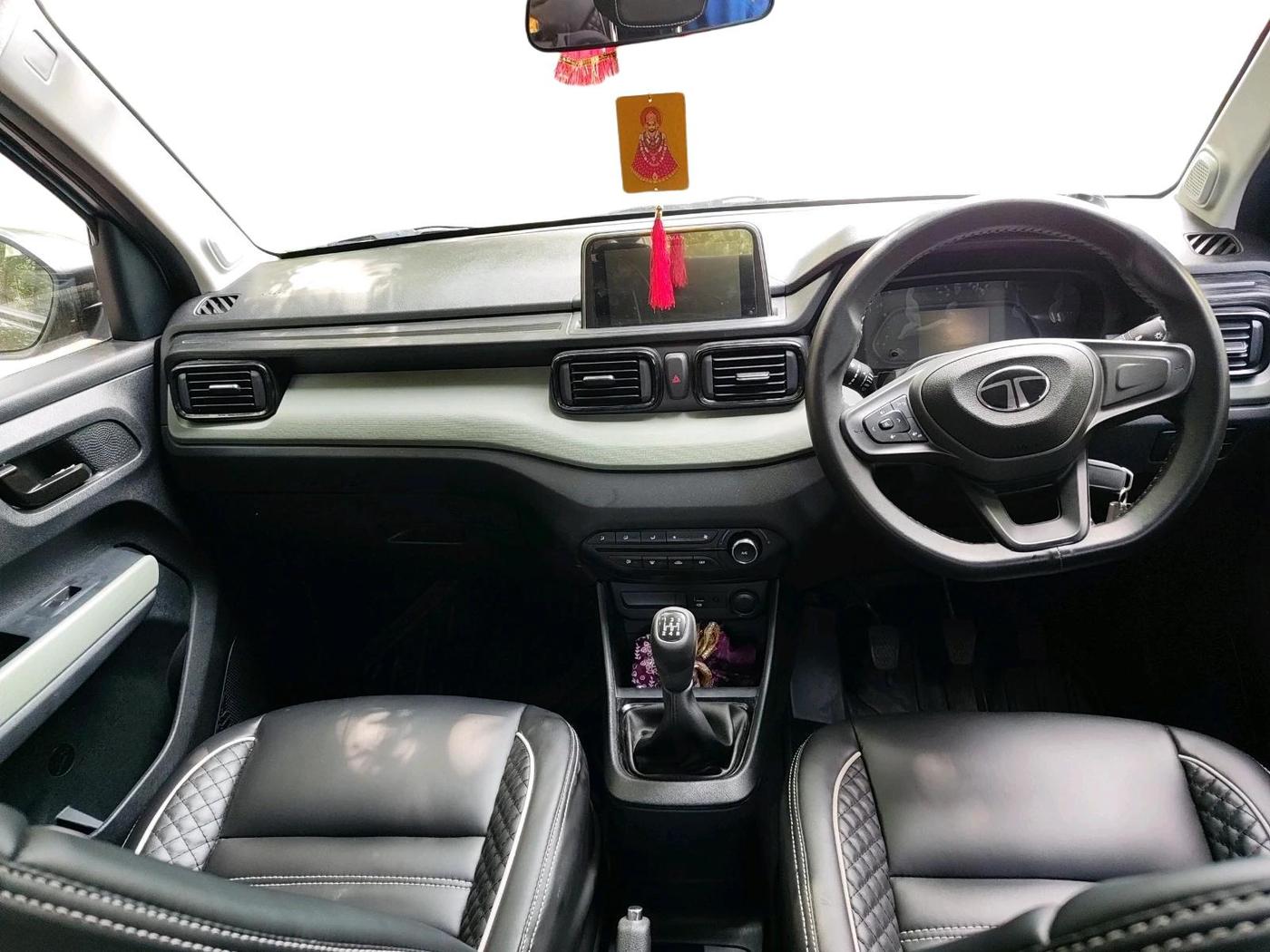 2024 Tata PUNCH ADVENTURE RHYTHM CNG, CNG, Manual, 4,978 km, interior