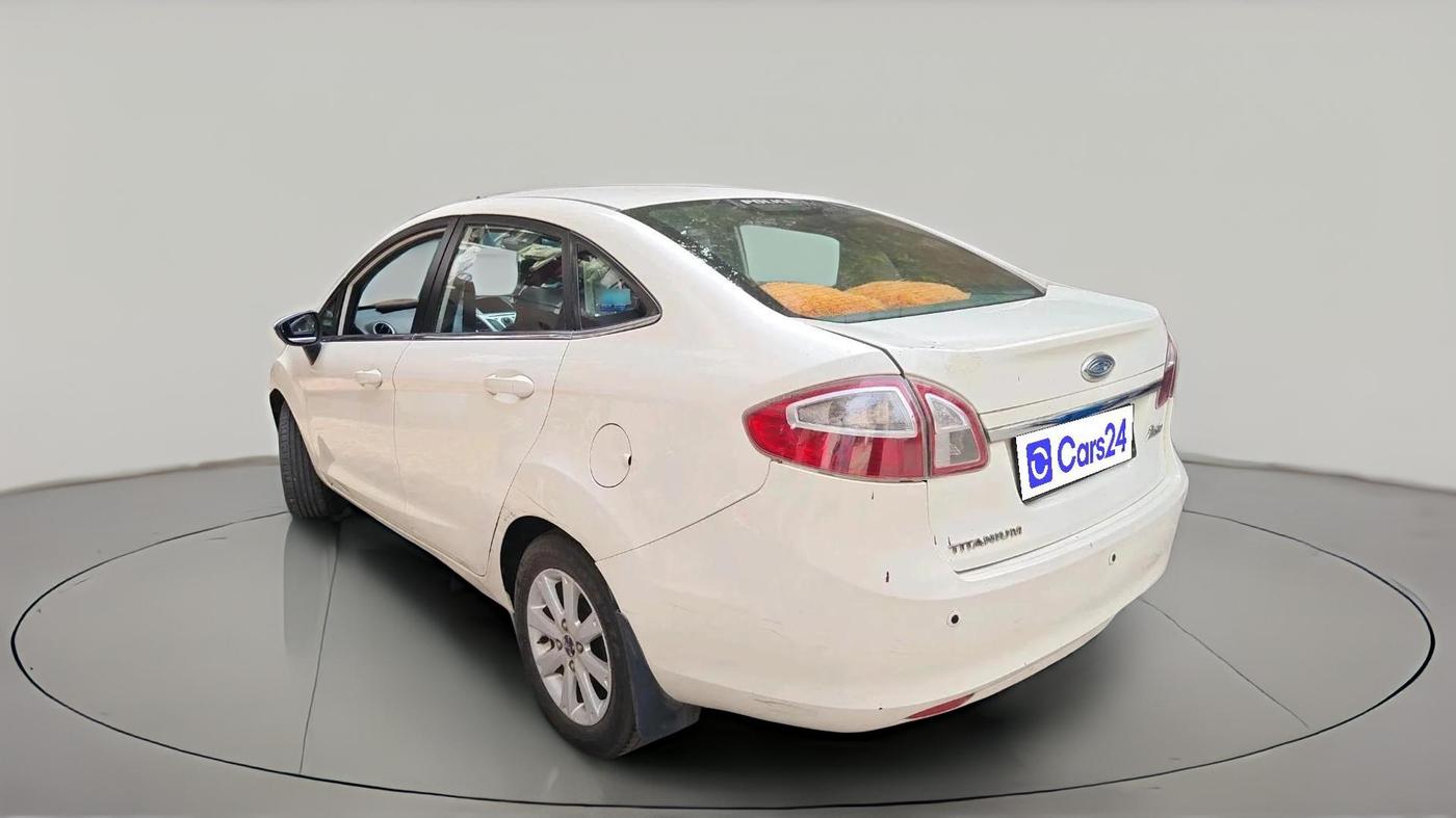 2011 Ford Fiesta TITANIUM PETROL, Petrol, Manual, 1,04,335 km, exterior
