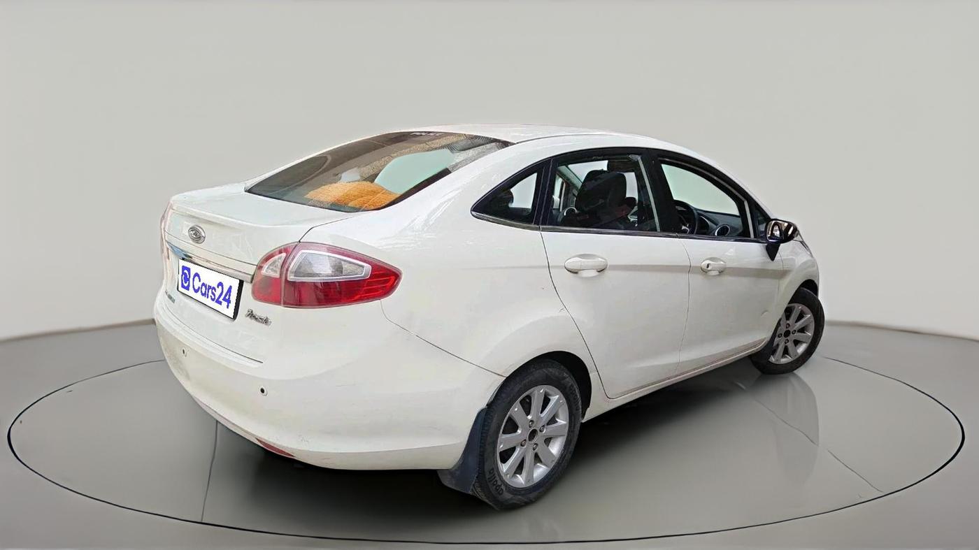2011 Ford Fiesta TITANIUM PETROL, Petrol, Manual, 1,04,335 km, exterior