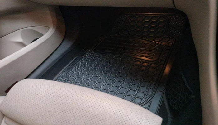 2014 Mercedes Benz C Class C 200 AVANTGARDE, Petrol, Automatic, 96,008 km, interior