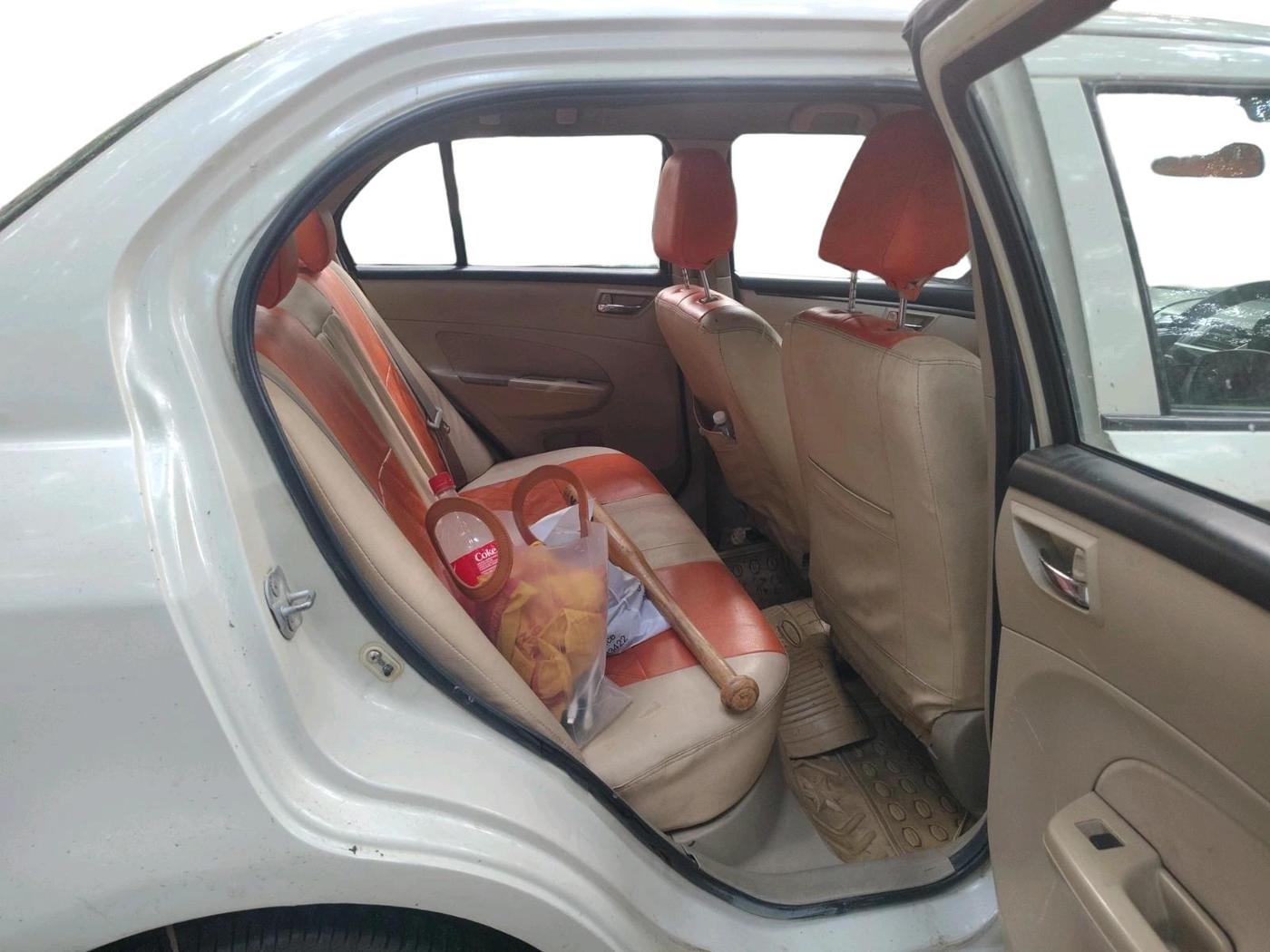 2015 Maruti Swift Dzire LXI, CNG, Manual, 98,269 km, interior