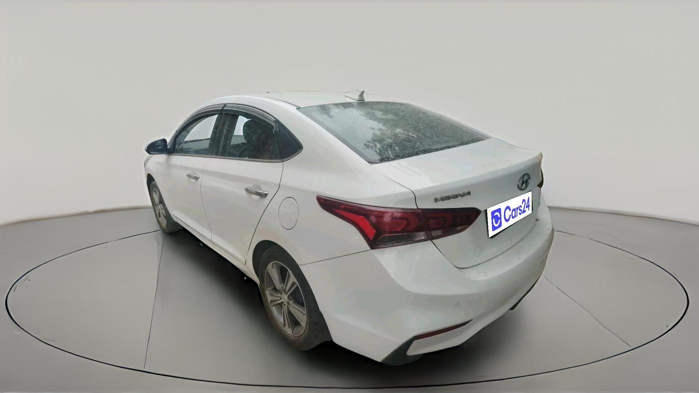 2019 Hyundai Verna 1.6 VTVT SX, Petrol, Manual, 39,479 km, exterior
