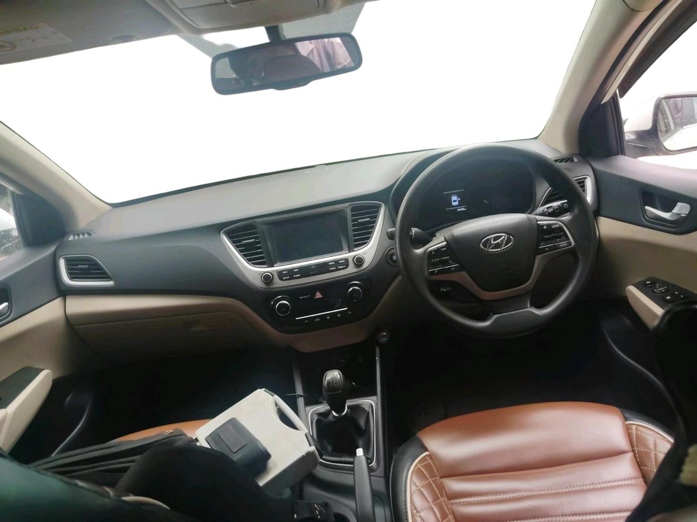 2019 Hyundai Verna 1.6 VTVT SX, Petrol, Manual, 39,479 km, interior