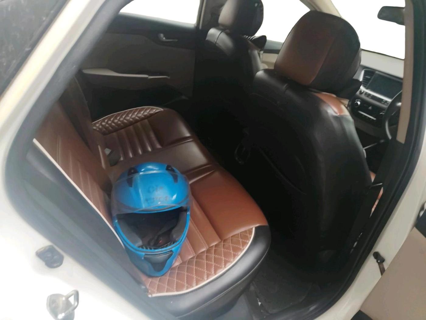 2019 Hyundai Verna 1.6 VTVT SX, Petrol, Manual, 39,479 km, interior