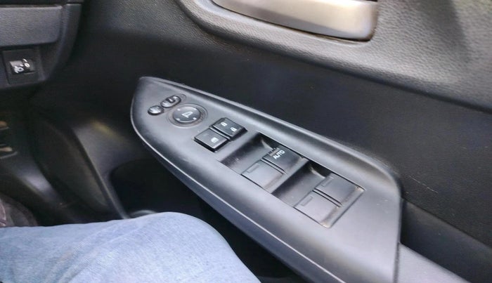 2019 Honda WR-V 1.5L I-DTEC VX MT, Diesel, Manual, 80,345 km, interior