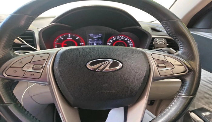 2019 Mahindra XUV300 W8 1.5 DIESEL, Diesel, Manual, 44,265 km, interior