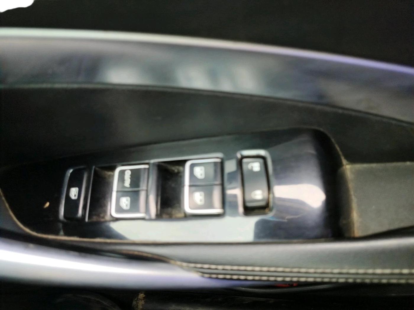 2020 MG HECTOR SHARP 1.5 DCT PETROL, Petrol, Automatic, 1,11,900 km, interior