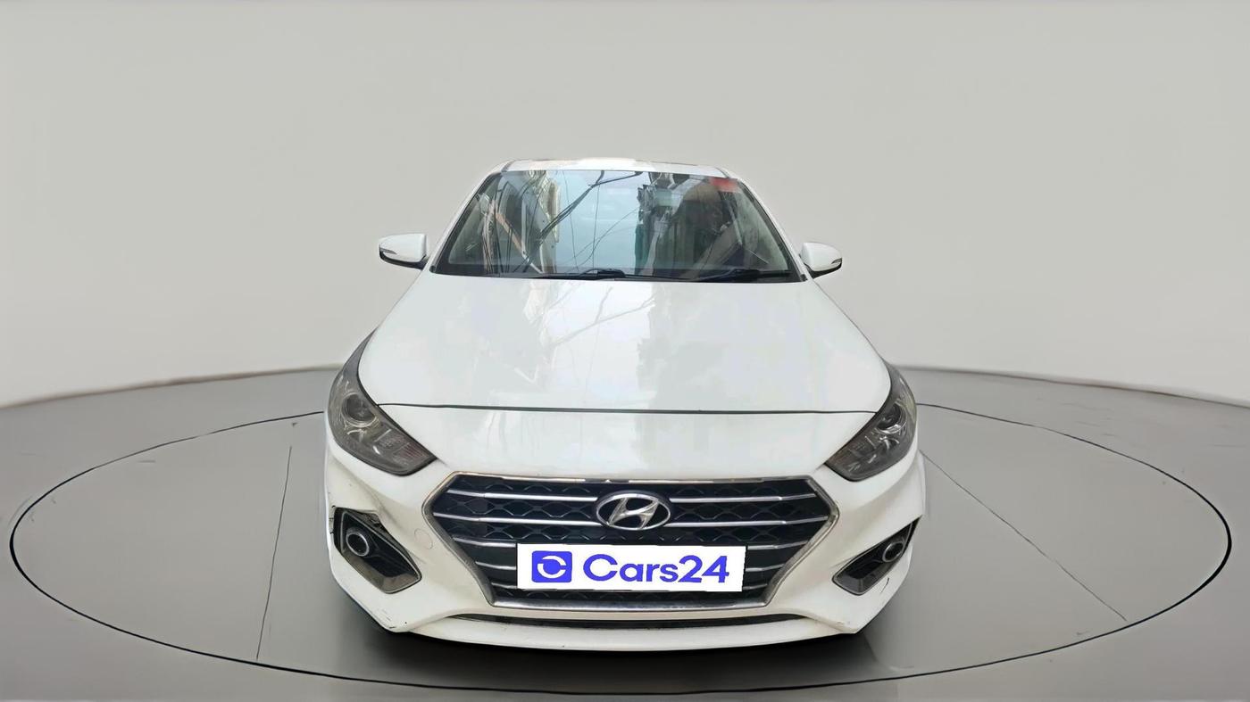 2018 Hyundai Verna 1.6 CRDI SX + AT, Diesel, Automatic, 1,24,599 km, exterior