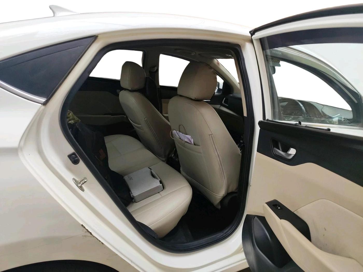 2018 Hyundai Verna 1.6 CRDI SX + AT, Diesel, Automatic, 1,24,599 km, interior