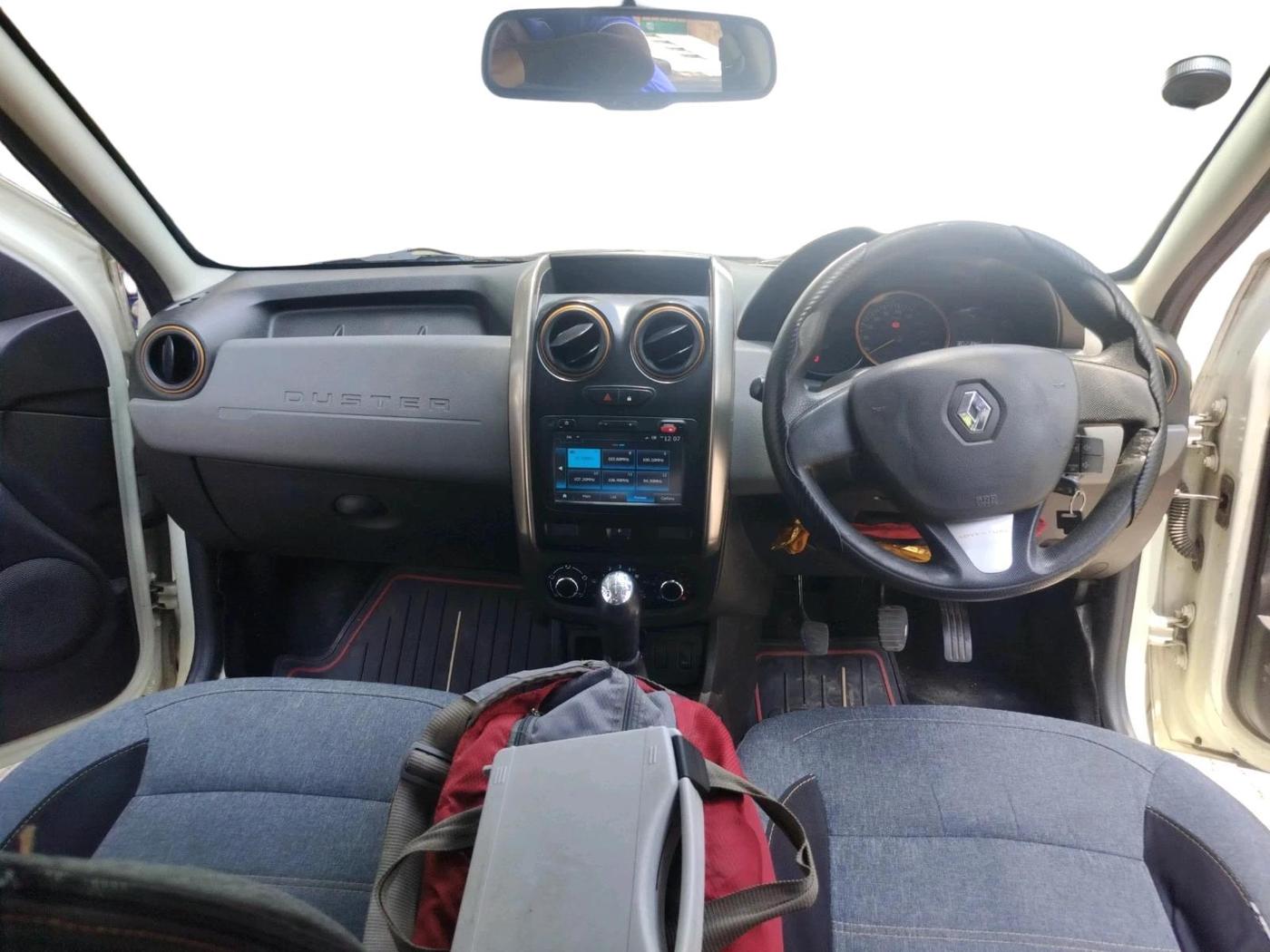 2016 Renault Duster 85 PS RXL 4X2 MT ADVENTURE EDITION, Diesel, Manual, 3,03,418 km, interior