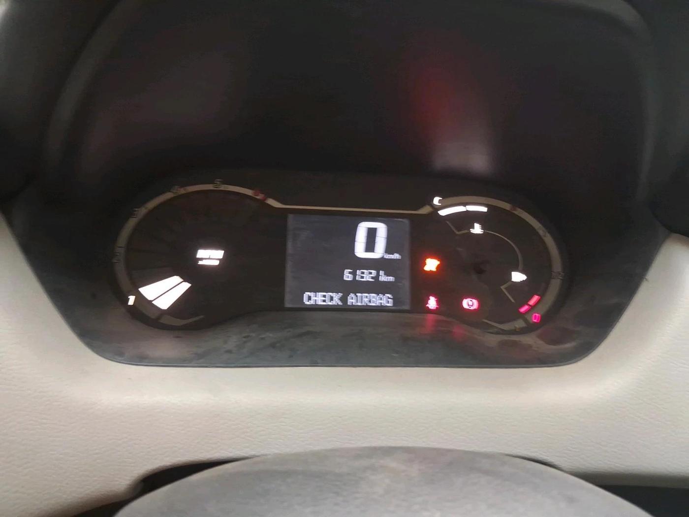 2021 Nissan MAGNITE XE, CNG, Manual, 61,321 km, interior