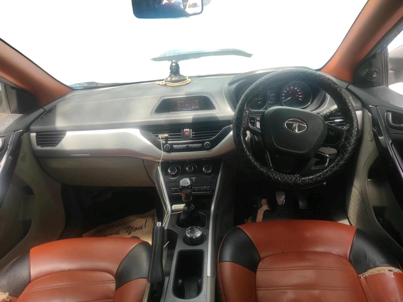 2019 Tata NEXON XM PETROL, CNG, Manual, 1,00,868 km, interior