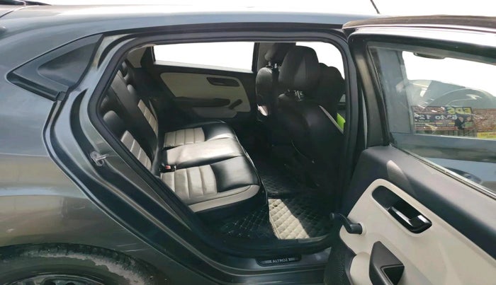 2021 Tata ALTROZ XE PETROL, Petrol, Manual, 45,297 km, interior