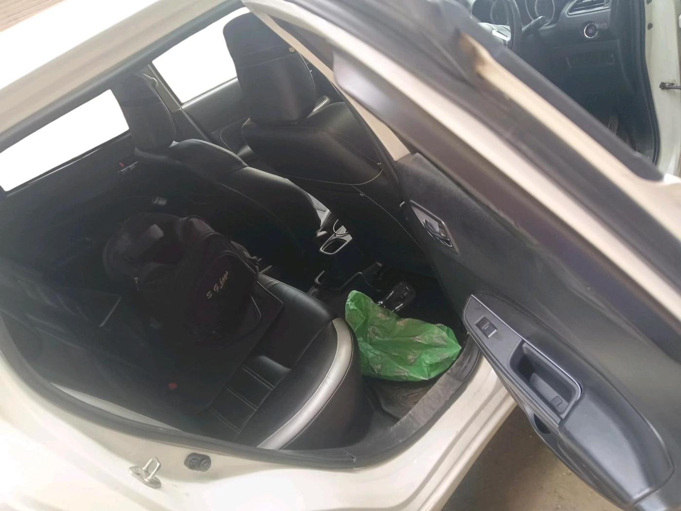2020 Maruti Swift ZXI PLUS AMT, Petrol, Automatic, 67,199 km, interior
