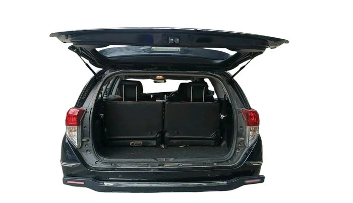 2022 Toyota Innova Crysta 2.7 VX 7 STR, Petrol, Manual, 36,173 km, exterior