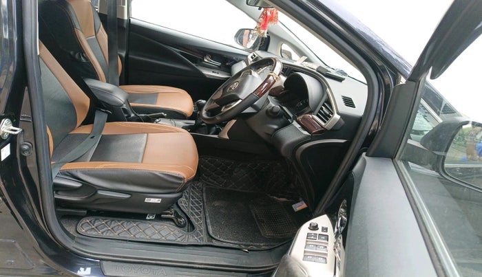 2022 Toyota Innova Crysta 2.7 VX 7 STR, Petrol, Manual, 36,173 km, interior