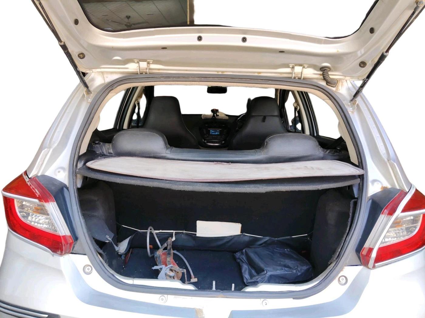 2019 Tata Tiago XT PETROL, Petrol, Manual, 64,712 km, exterior