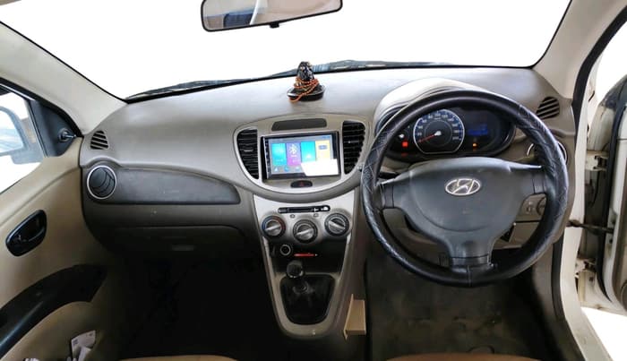 2015 Hyundai i10 MAGNA 1.1, CNG, Manual, 1,18,568 km, interior