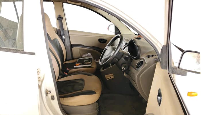 2015 Hyundai i10 MAGNA 1.1, CNG, Manual, 1,18,568 km, interior