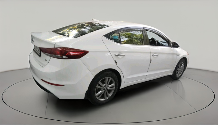 2017 Hyundai New Elantra 1.6 SX (O) MT DIESEL, Diesel, Manual, 97,407 km, exterior