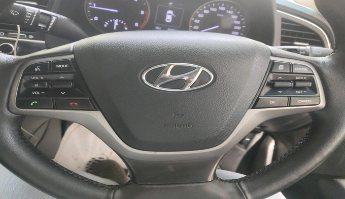 2017 Hyundai New Elantra 1.6 SX (O) MT DIESEL, Diesel, Manual, 97,407 km, interior