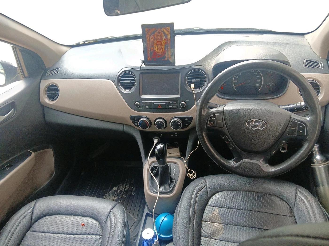 2018 Hyundai Grand i10 SPORTZ AT 1.2 KAPPA VTVT, Petrol, Automatic, 85,427 km, interior