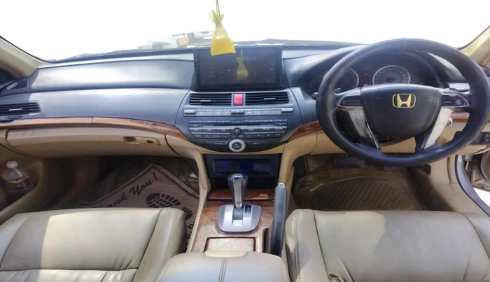 2011 Honda Accord 2.4L I-VTEC AT, Petrol, Automatic, 1,13,923 km, interior