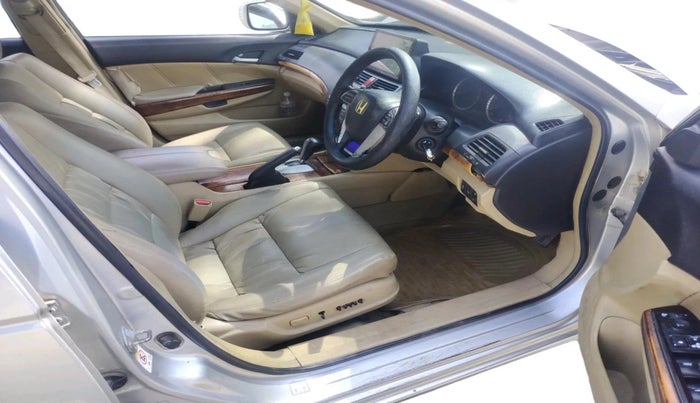 2011 Honda Accord 2.4L I-VTEC AT, Petrol, Automatic, 1,13,923 km, interior