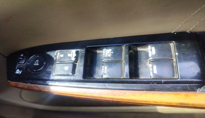 2011 Honda Accord 2.4L I-VTEC AT, Petrol, Automatic, 1,13,923 km, interior