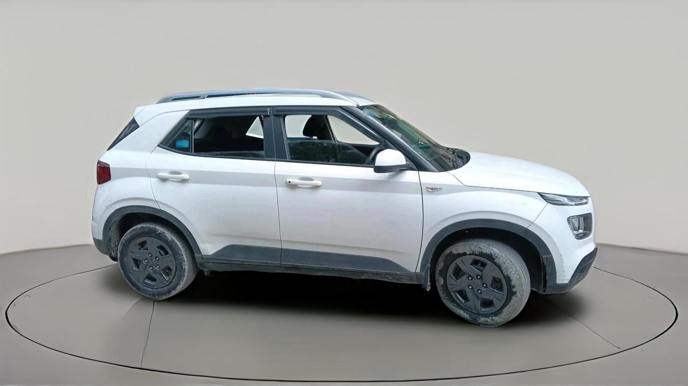 2021 Hyundai VENUE S 1.2, Petrol, Manual, 55,144 km, exterior