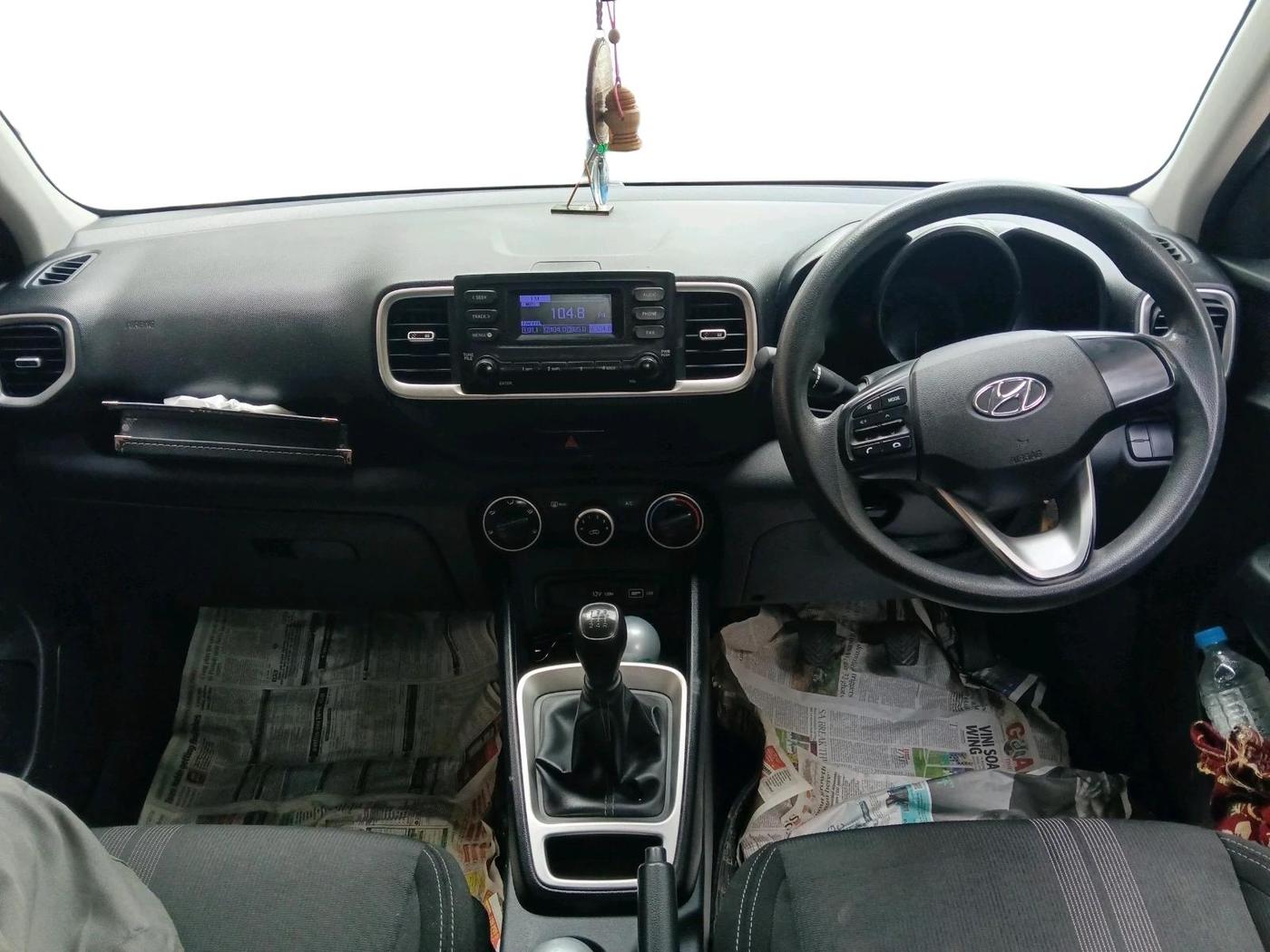 2021 Hyundai VENUE S 1.2, Petrol, Manual, 55,144 km, interior