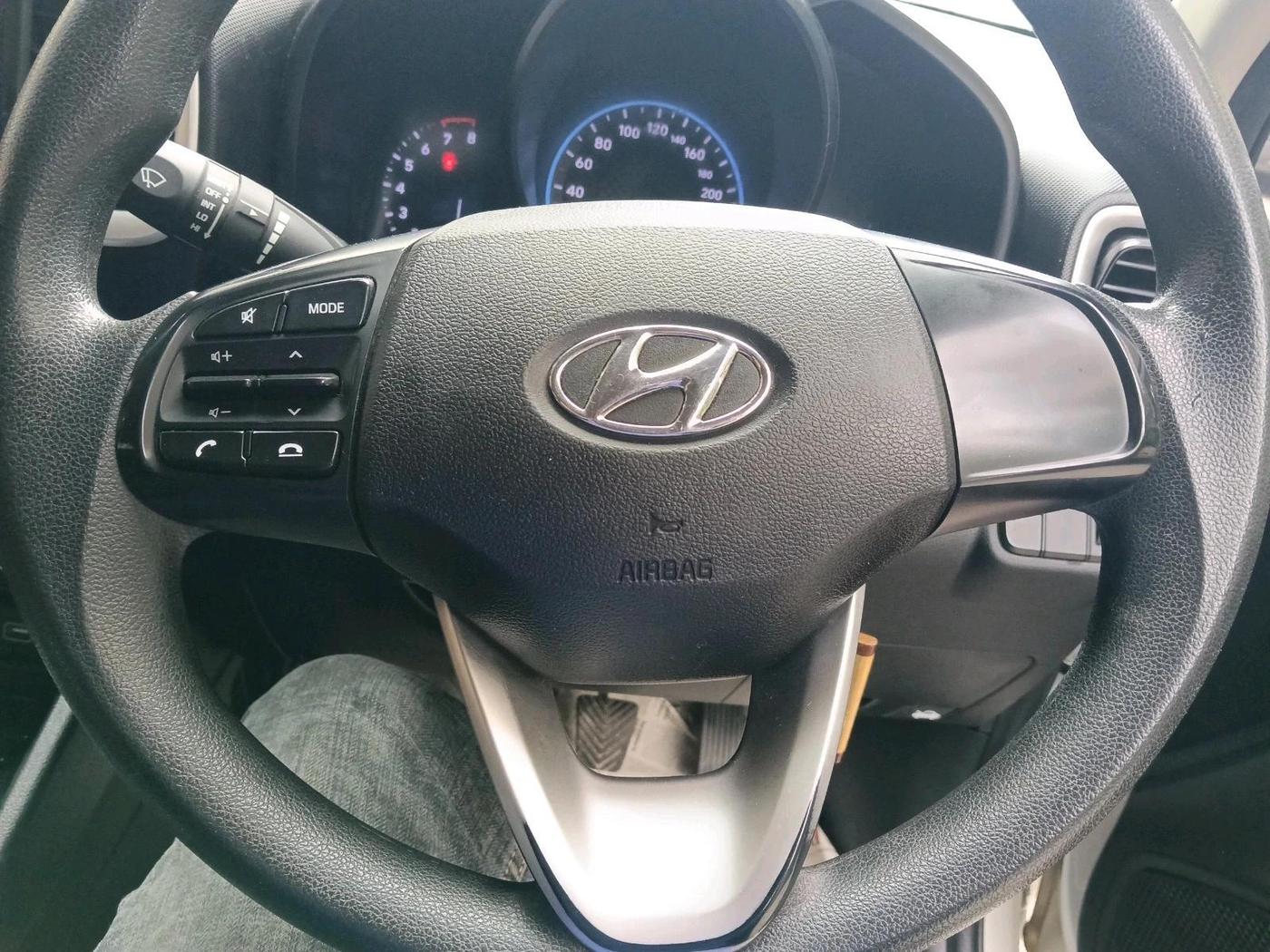 2021 Hyundai VENUE S 1.2, Petrol, Manual, 55,144 km, interior