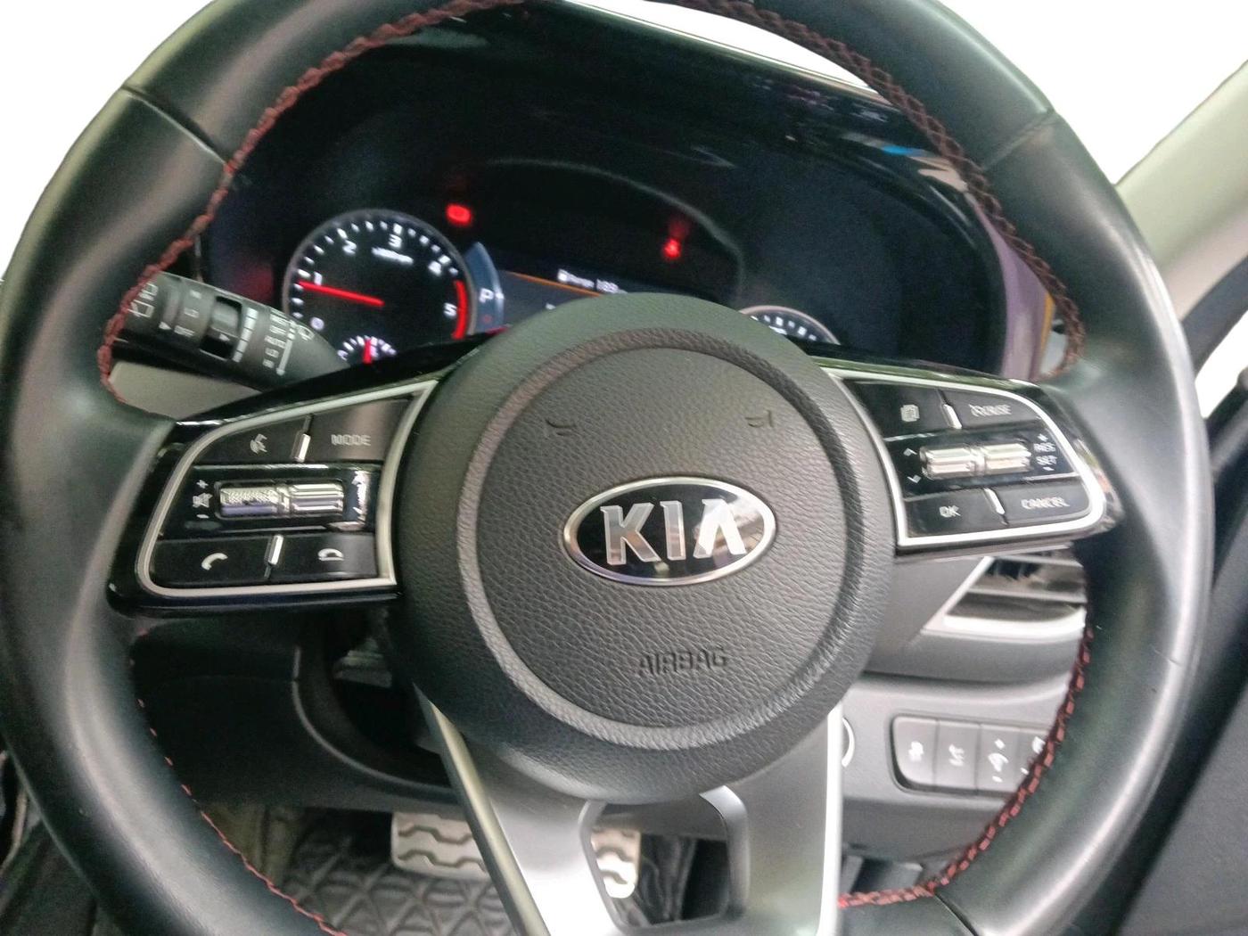 2020 KIA SELTOS GTX PLUS AT 1.5 DIESEL, Diesel, Automatic, 24,996 km, interior