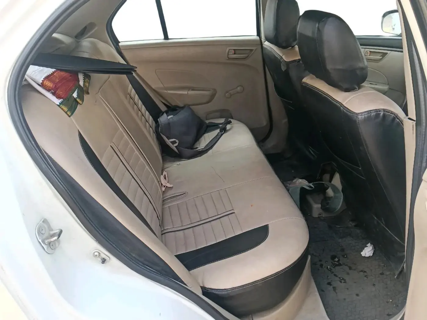 2016 Maruti Swift Dzire LXI (O), CNG, Manual, 3,30,413 km, interior