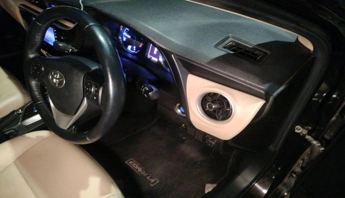 2018 Toyota Corolla Altis VL CVT PETROL, Petrol, Automatic, 55,932 km, interior