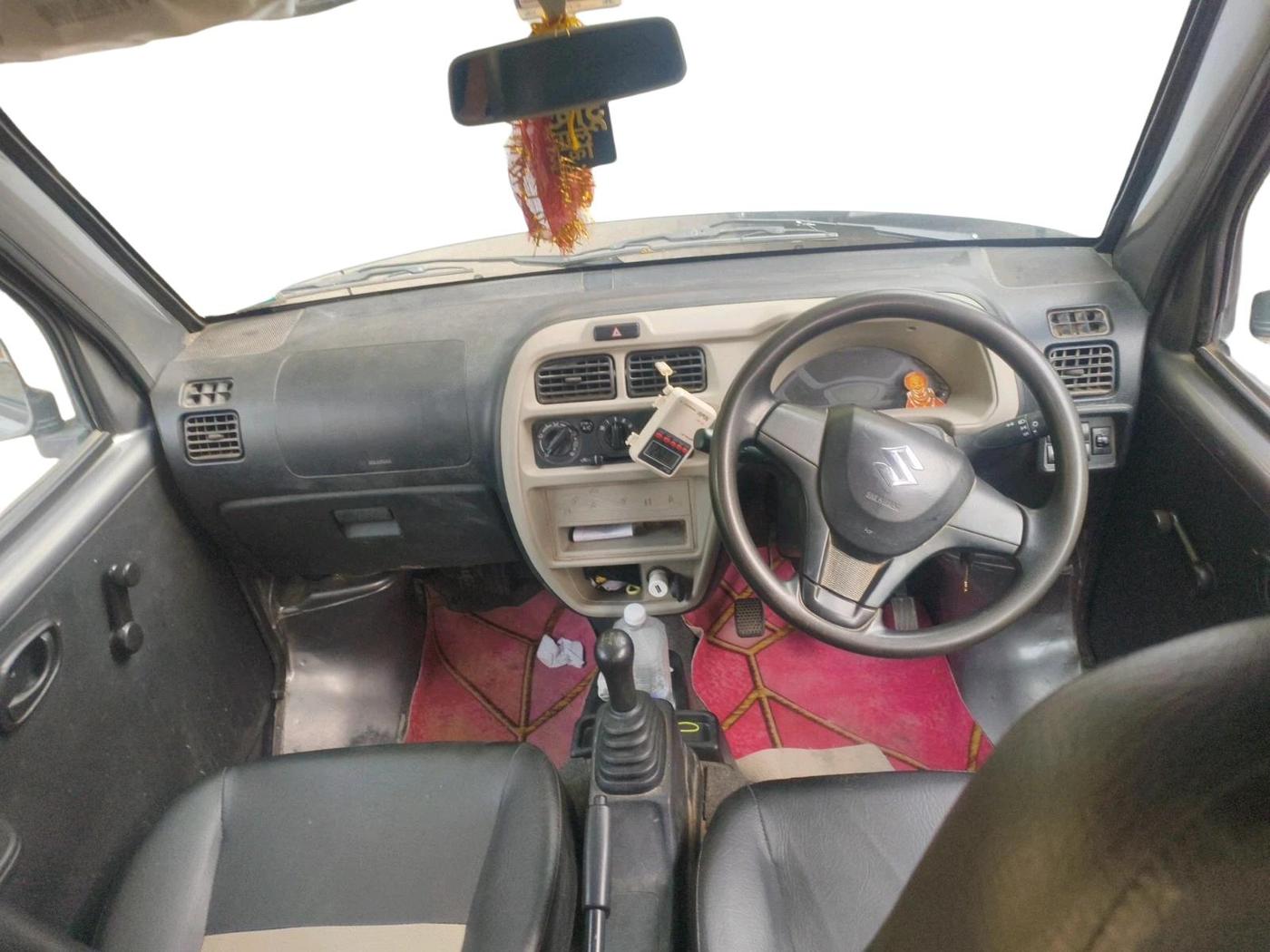 2023 Maruti Eeco 5 STR AC CNG, CNG, Manual, 41,330 km, interior