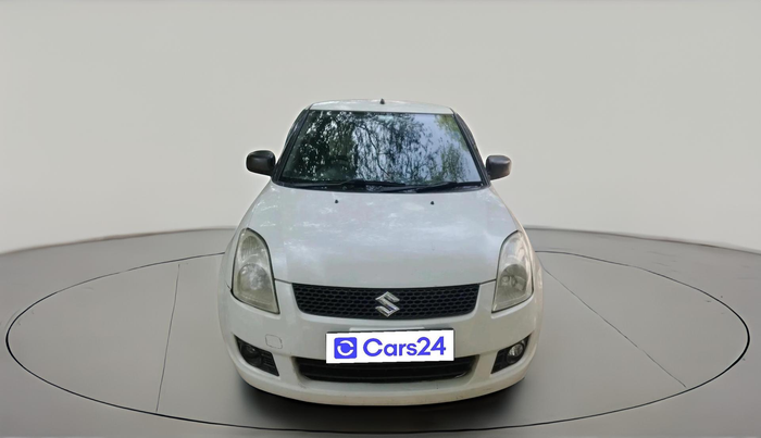 2011 Maruti Swift VXI, CNG, Manual, 1,04,898 km, exterior