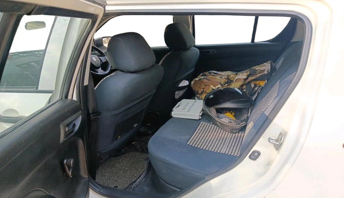 2012 Maruti Swift LXI, CNG, Manual, 1,00,970 km, interior