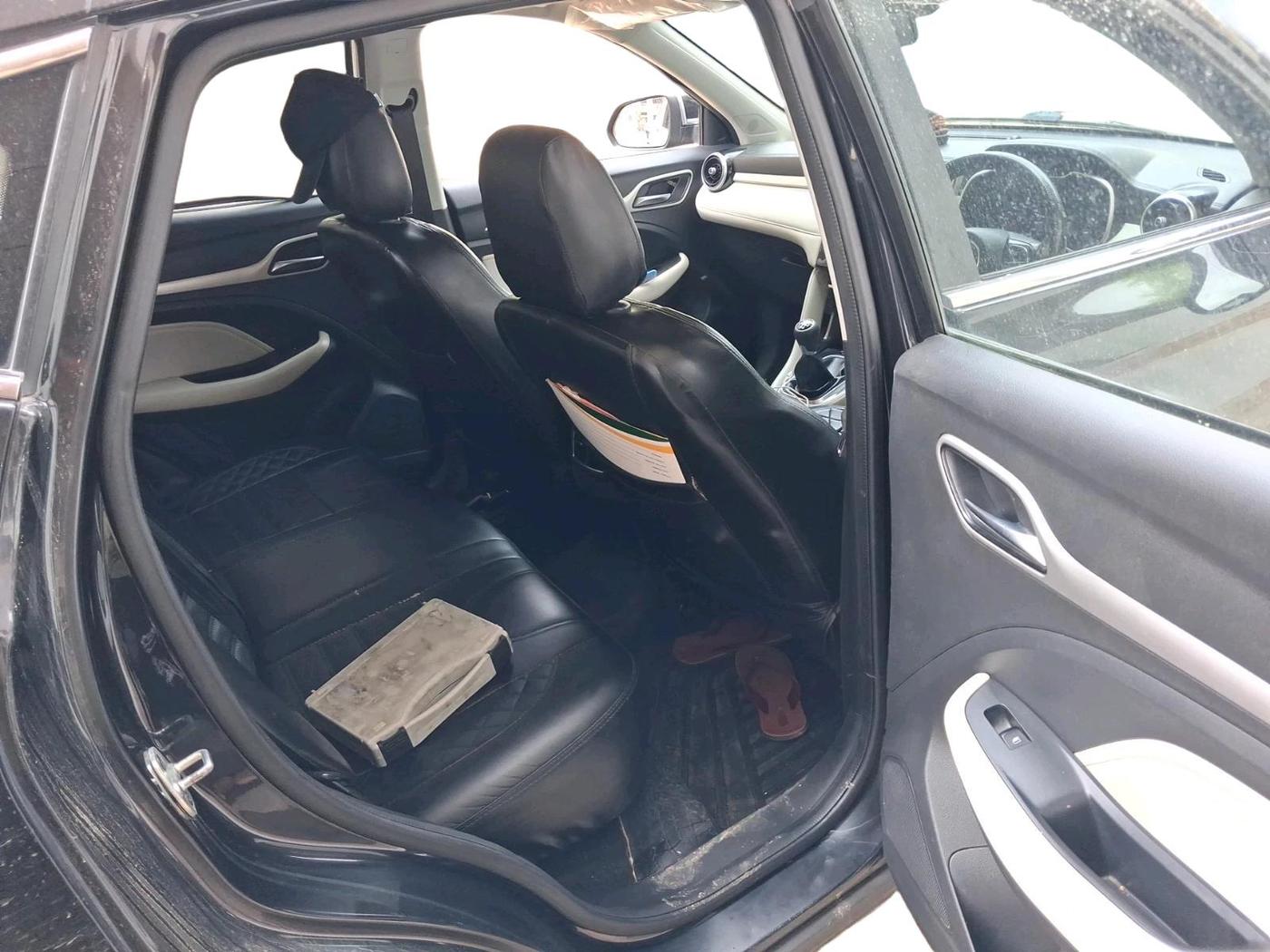 2023 MG ASTOR SUPER 1.5 MT, Petrol, Manual, 49,487 km, interior