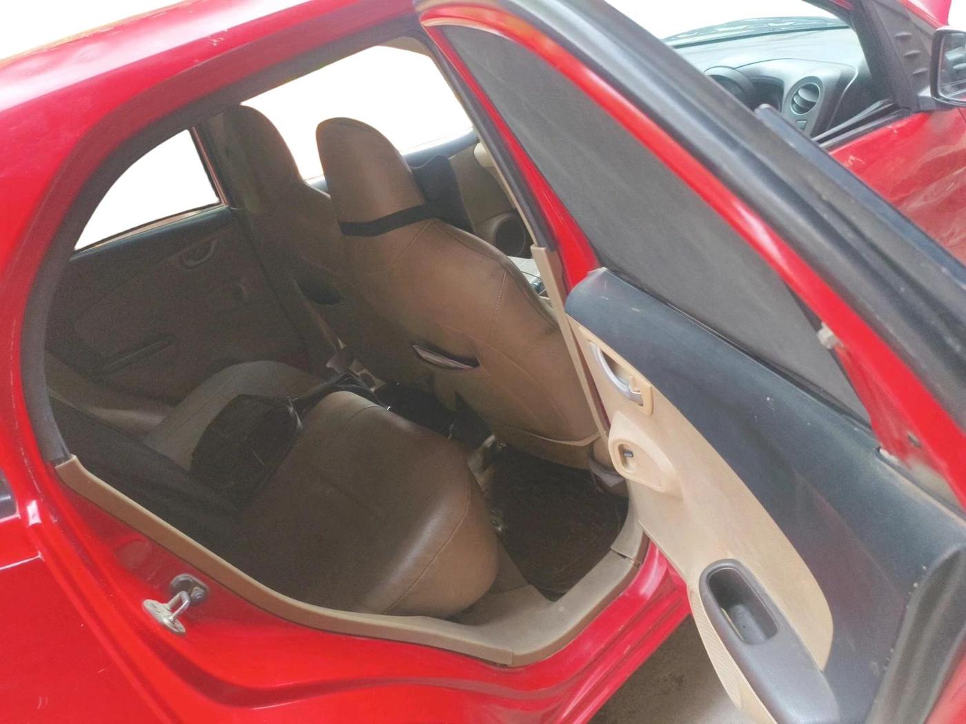 2011 Honda Brio V MT, Petrol, Manual, 2,58,047 km, interior