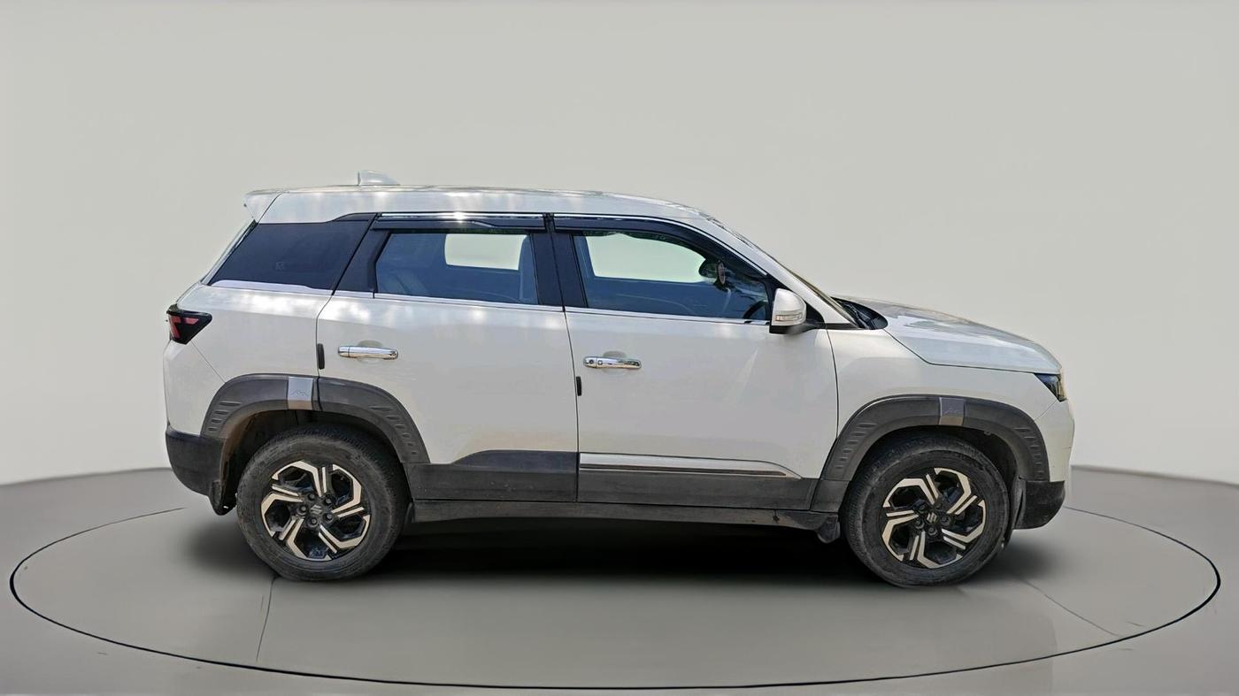 2025 Maruti BREZZA LXI, CNG, Manual, 15,929 km, exterior