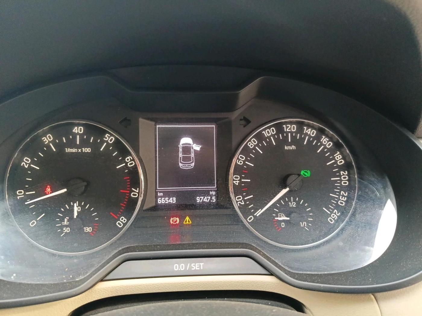 2013 Skoda Octavia STYLE 1.8 TSI AT, Petrol, Automatic, 66,543 km, interior