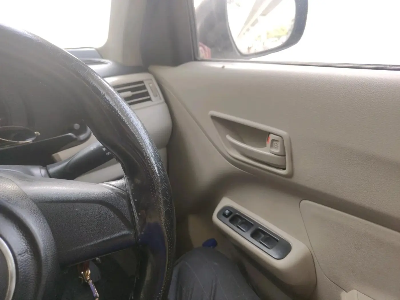 2018 Maruti Dzire LXI, CNG, Manual, 1,82,401 km, interior