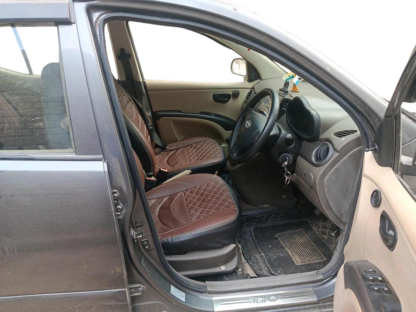 2015 Hyundai i10 MAGNA 1.1, Petrol, Manual, 62,698 km, interior