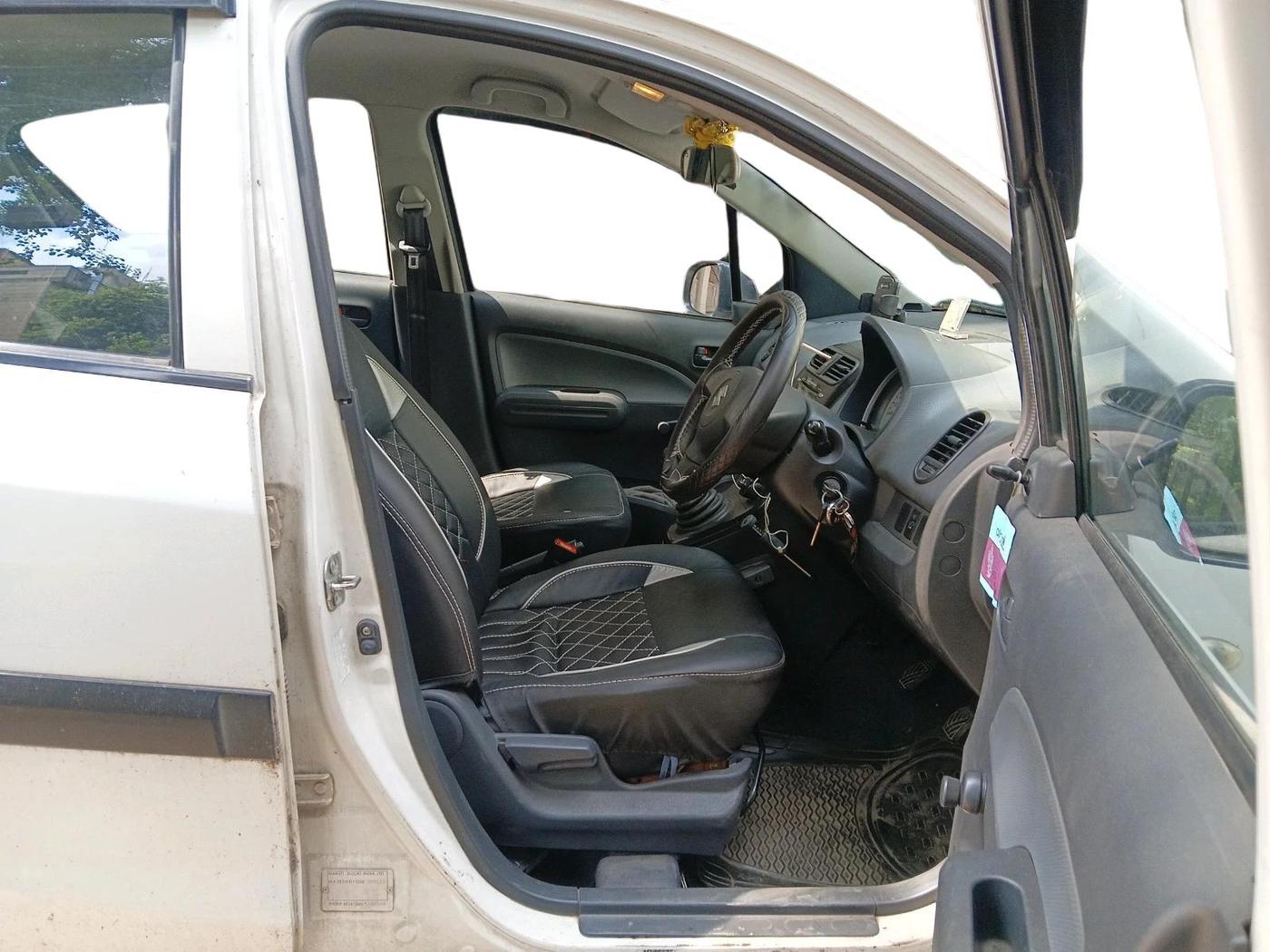 2012 Maruti Ritz LXI, Petrol, Manual, 49,386 km, interior