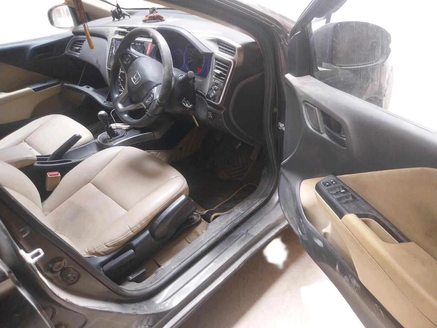 2014 Honda City 1.5L I-VTEC SV, CNG, Manual, 1,47,309 km, interior