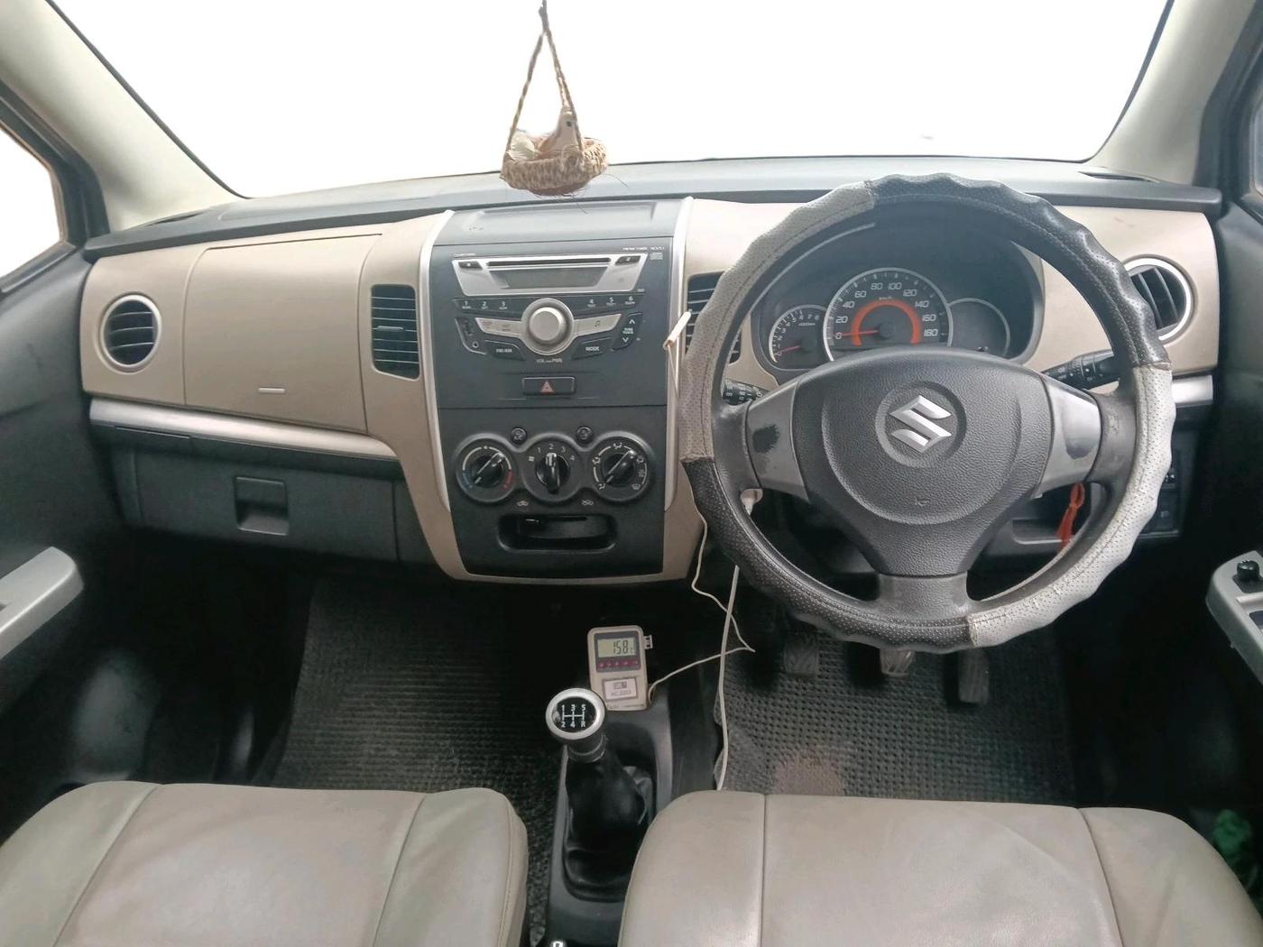 2014 Maruti Wagon R 1.0 VXI, Petrol, Manual, 74,145 km, interior