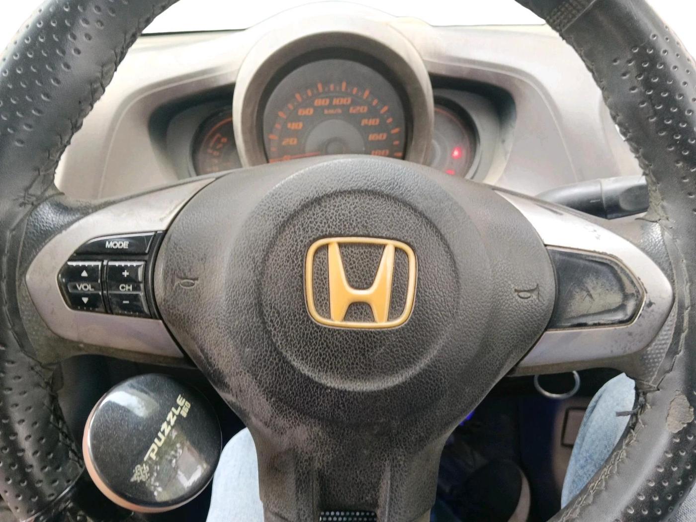 2013 Honda Amaze 1.2L I-VTEC S, Petrol, Manual, 95,383 km, interior
